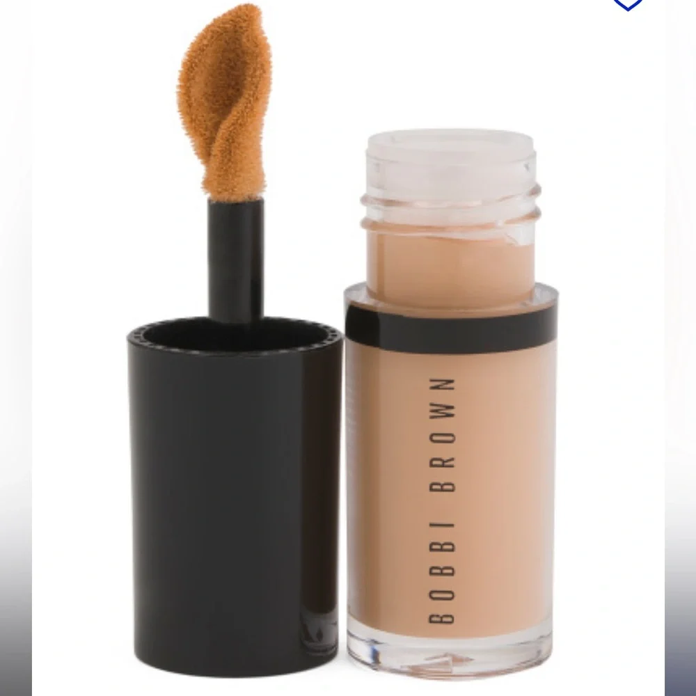 Bobbi Brown “ Warm Beige” concealer new in box